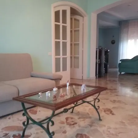 Apartment Nel Giardino Fiorito Salerno